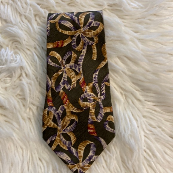 Valentino Other - Vintage Valentino Man Tie excellent condition 100% silk made in Italy